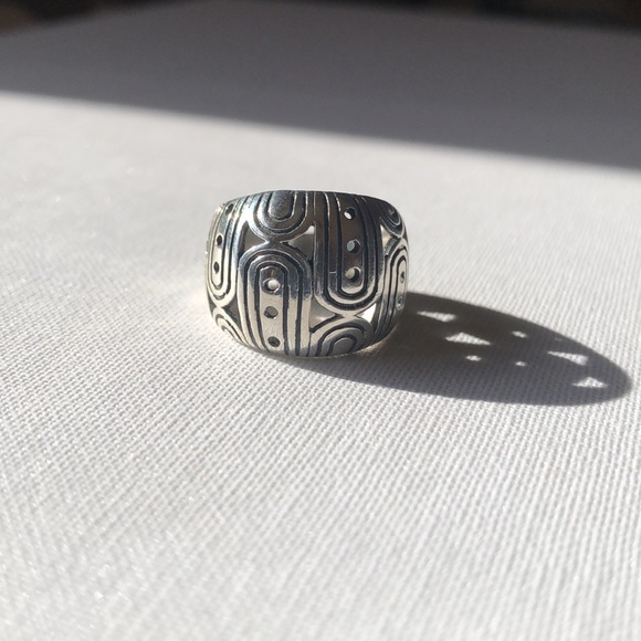 Silver Ring - Picture 2 of 2